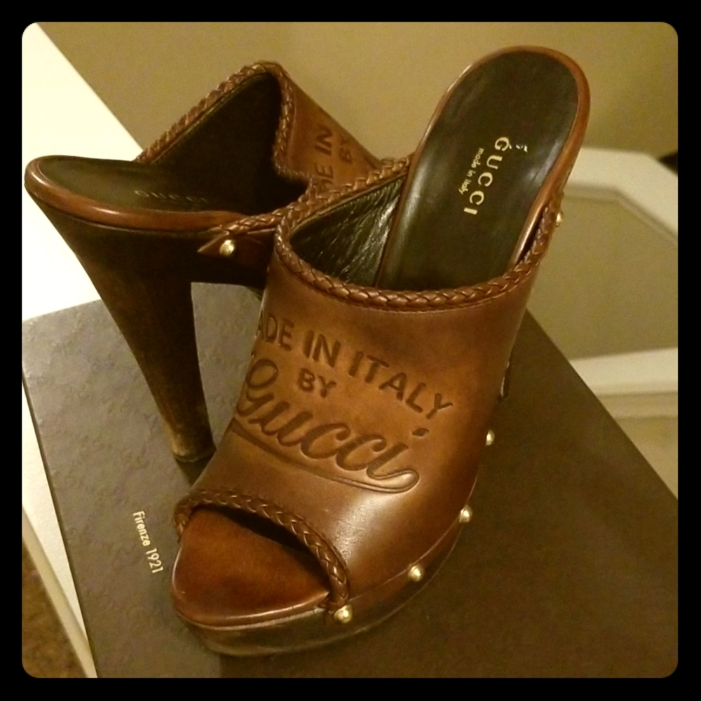 Used women shoes